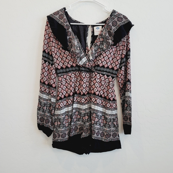 💕 Wild Blue Sadie Robertson Black Boho Romper Medium - Picture 15 of 15